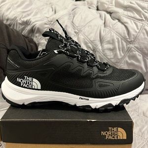 BRAND NEW, never worn The North Face women’s size 8 waterproof hiking shoes